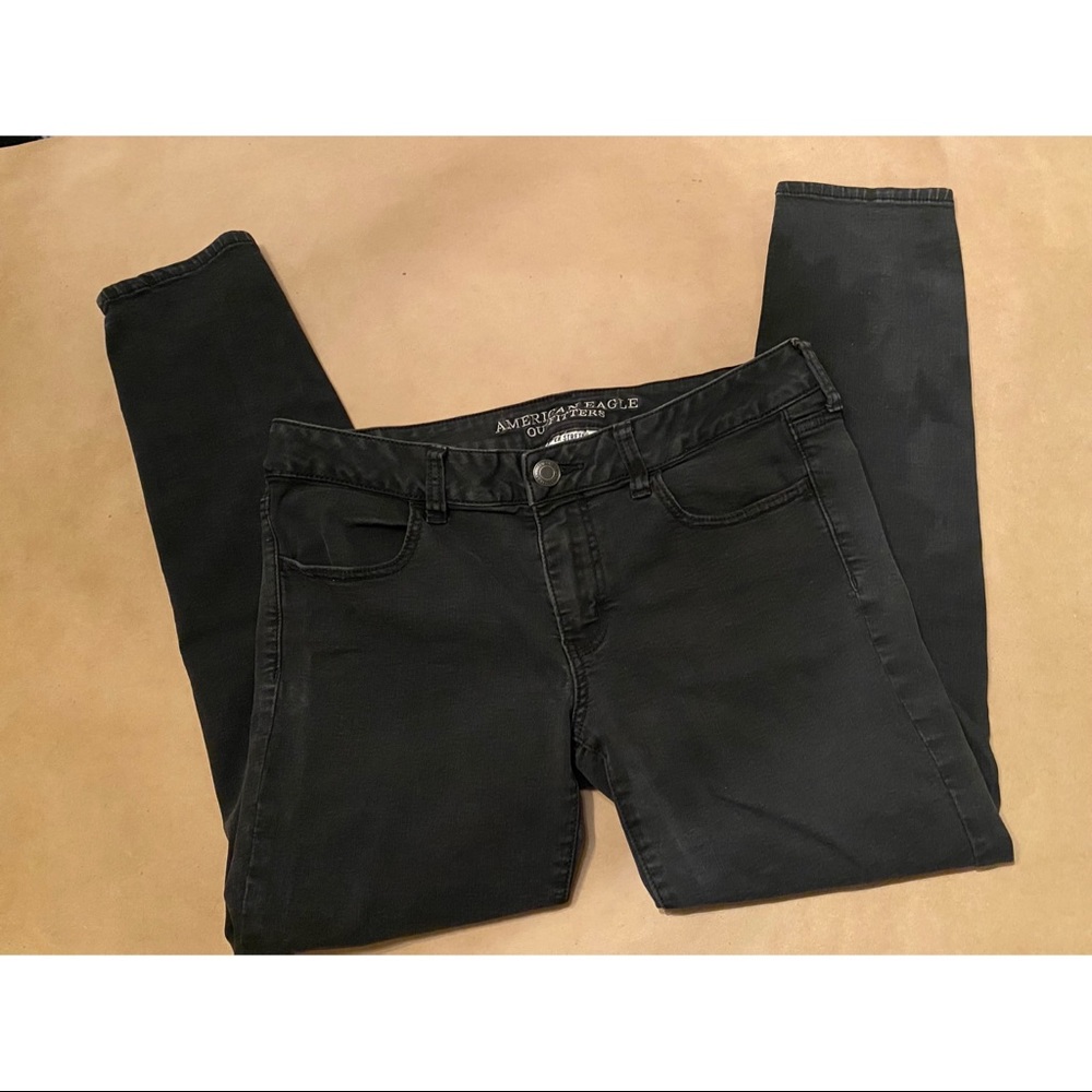 Black American Eagle jeans